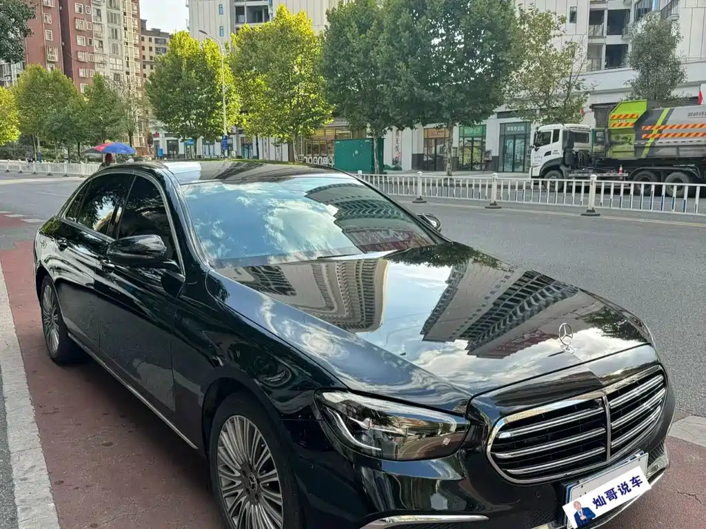 Mercedes-Benz E-Class 2022 — фото 10