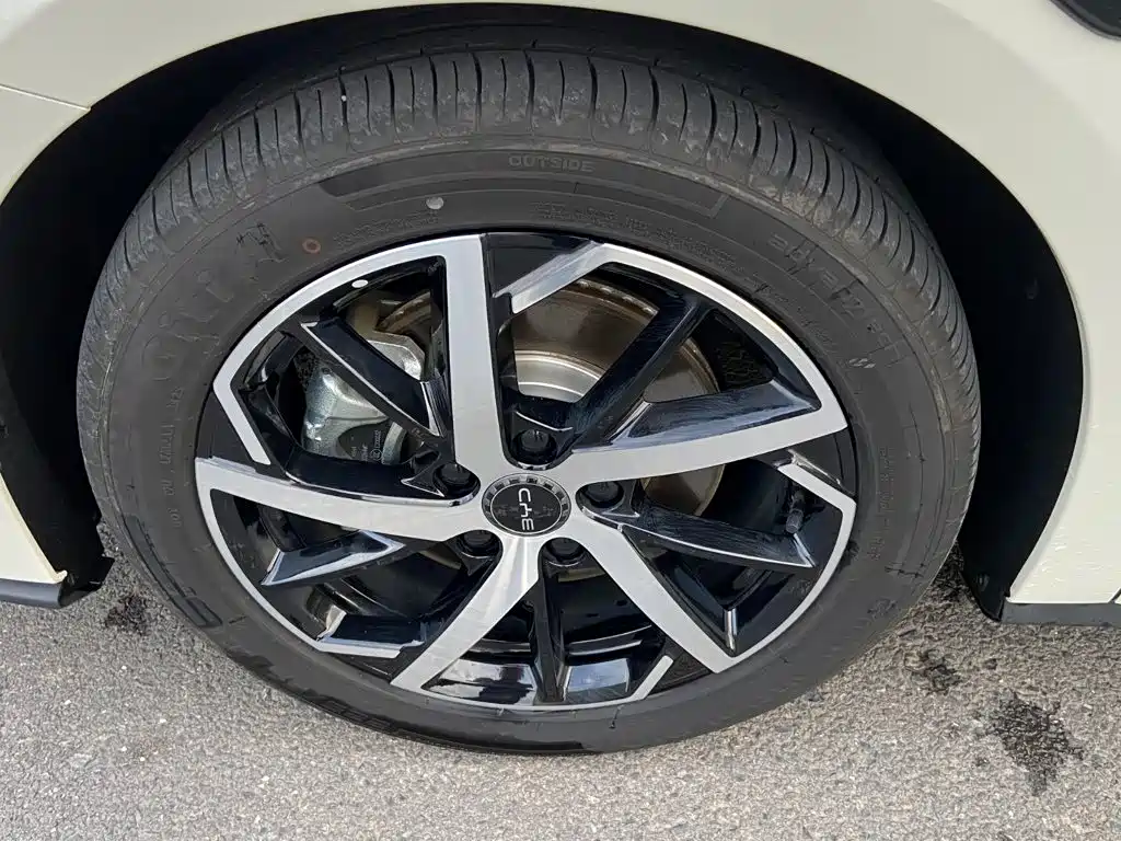 BYD Seal 07 DM-i — миниатюра 17