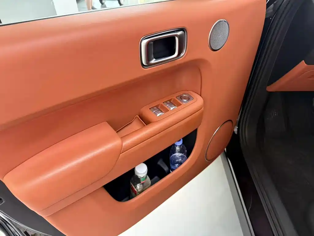Li Auto Li L8 — миниатюра 7