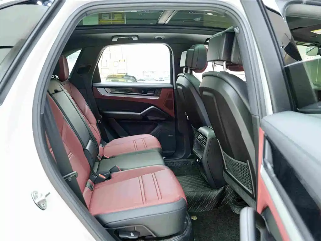 Porsche Cayenne — миниатюра 14