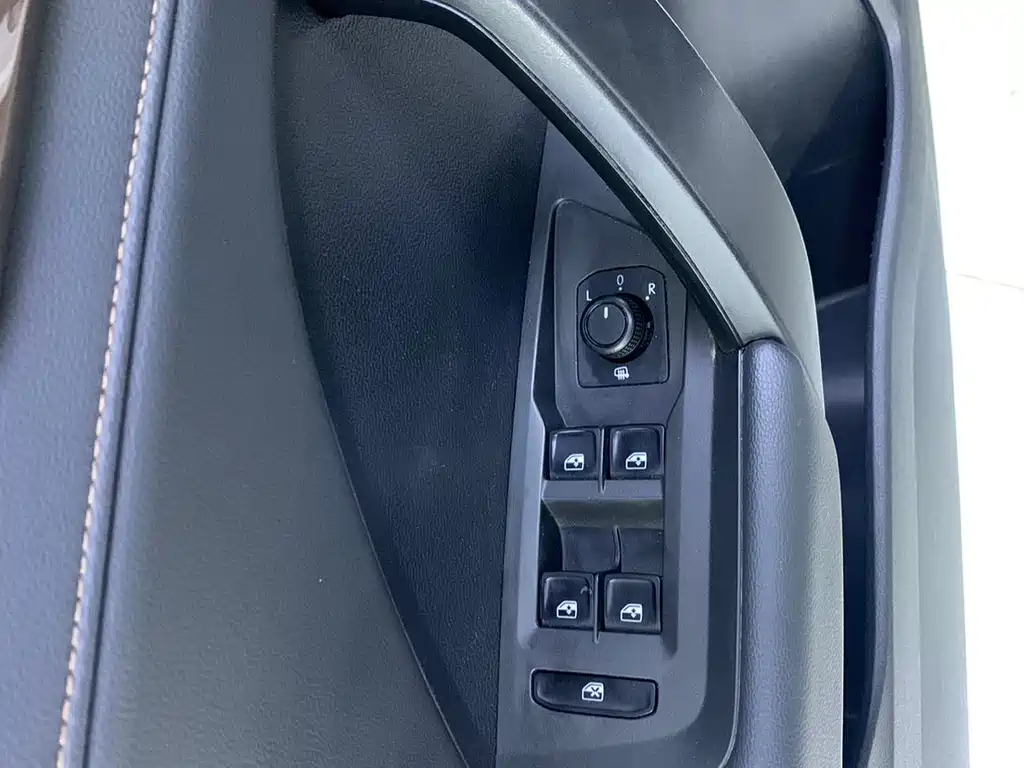 Volkswagen Tharu 2021 280TSI Luxury PLUS