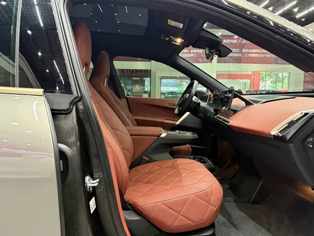 BMW BMW iX M60 — миниатюра 16