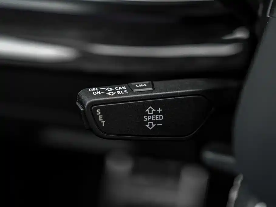 Audi Q8 — миниатюра 12