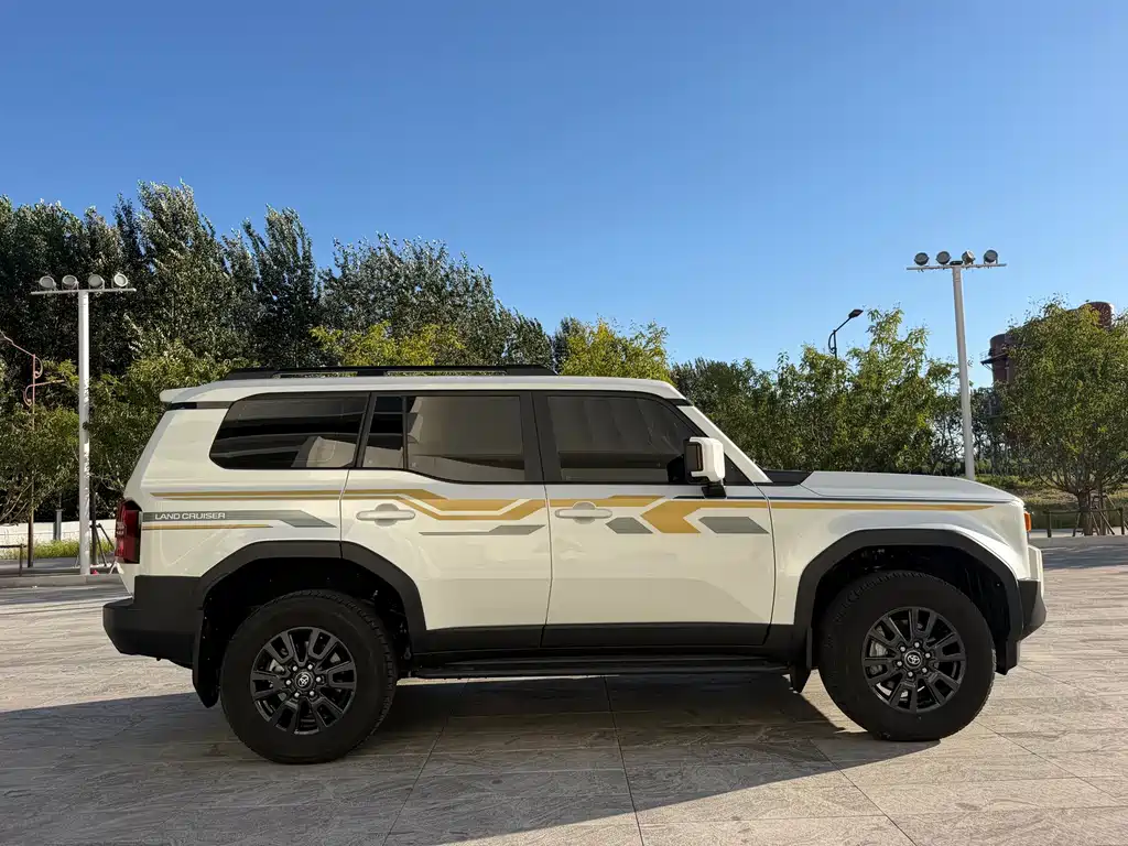 Toyota Prado — миниатюра 4