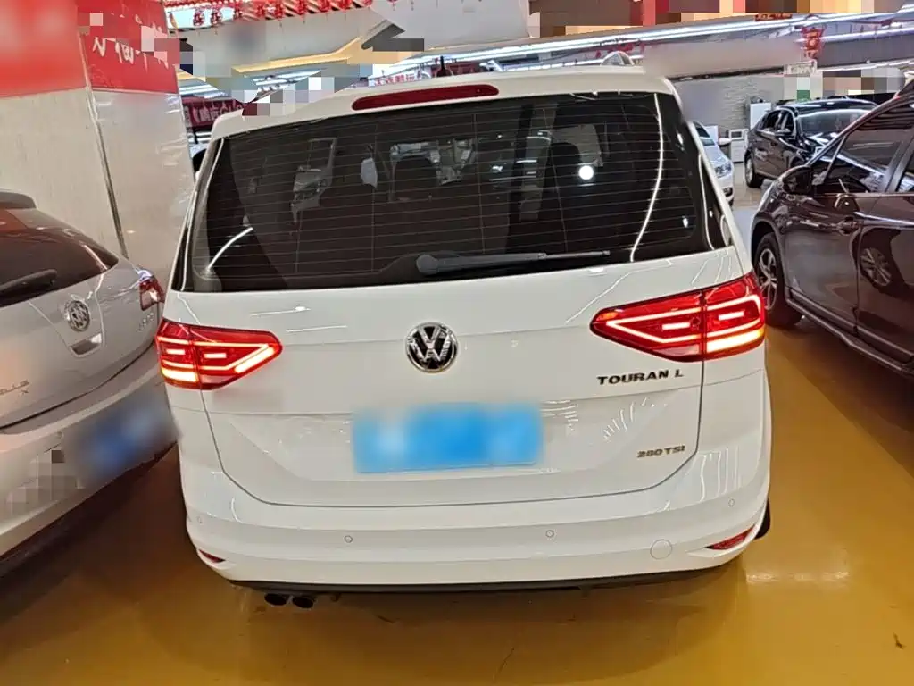 Volkswagen Touran — миниатюра 4