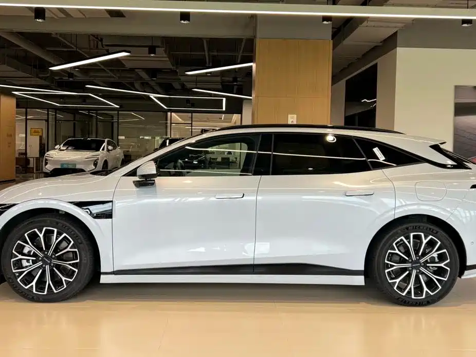 Zeekr Крайний Криптон 007 GT — миниатюра 3