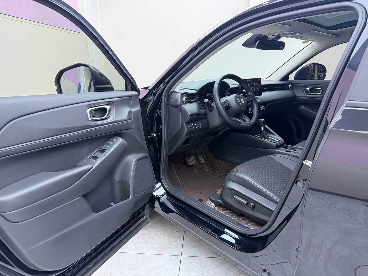 Honda XR-V 1.5 л 2023 г. Чёрный, пробег 30700 км