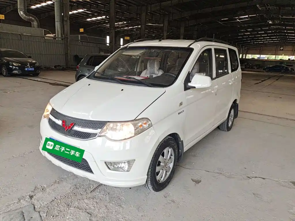 Wuling Hongguang 2014 1.5L S Standard Type