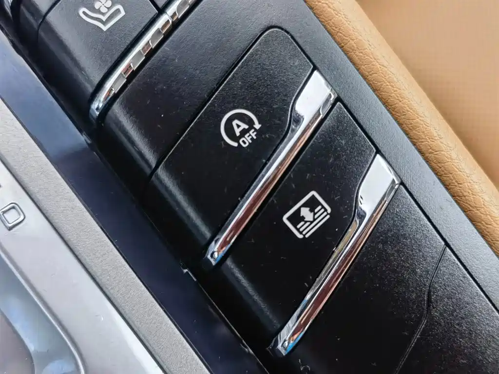 Porsche Panamera — миниатюра 18