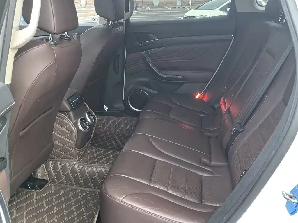 WEI PAI WEI BRAND VV7