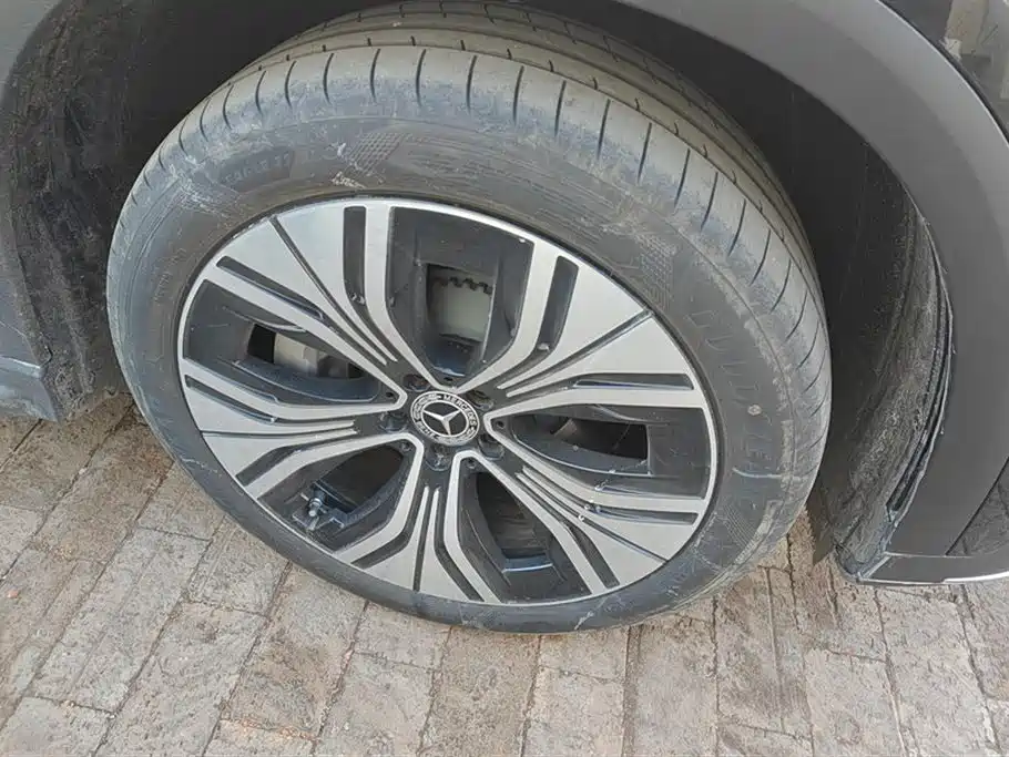 MERCEDES-BENZ EQE SUV