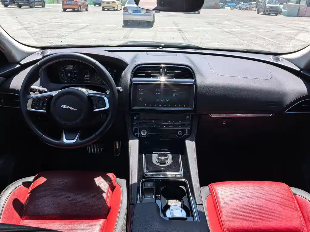Jaguar F-Pace 2020 2.0T