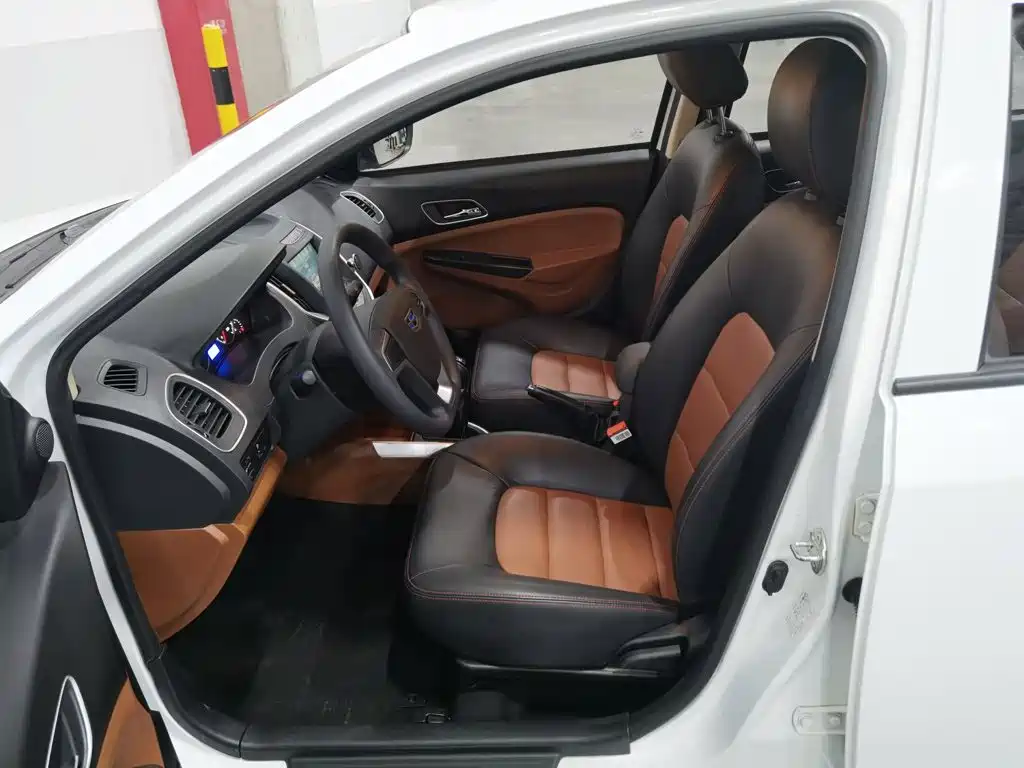 Geely King Kong — миниатюра 10