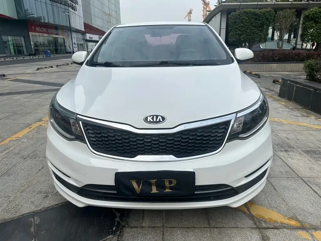 KIA K2