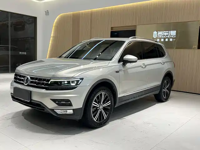 VOLKSWAGEN TIGUAN L 2018