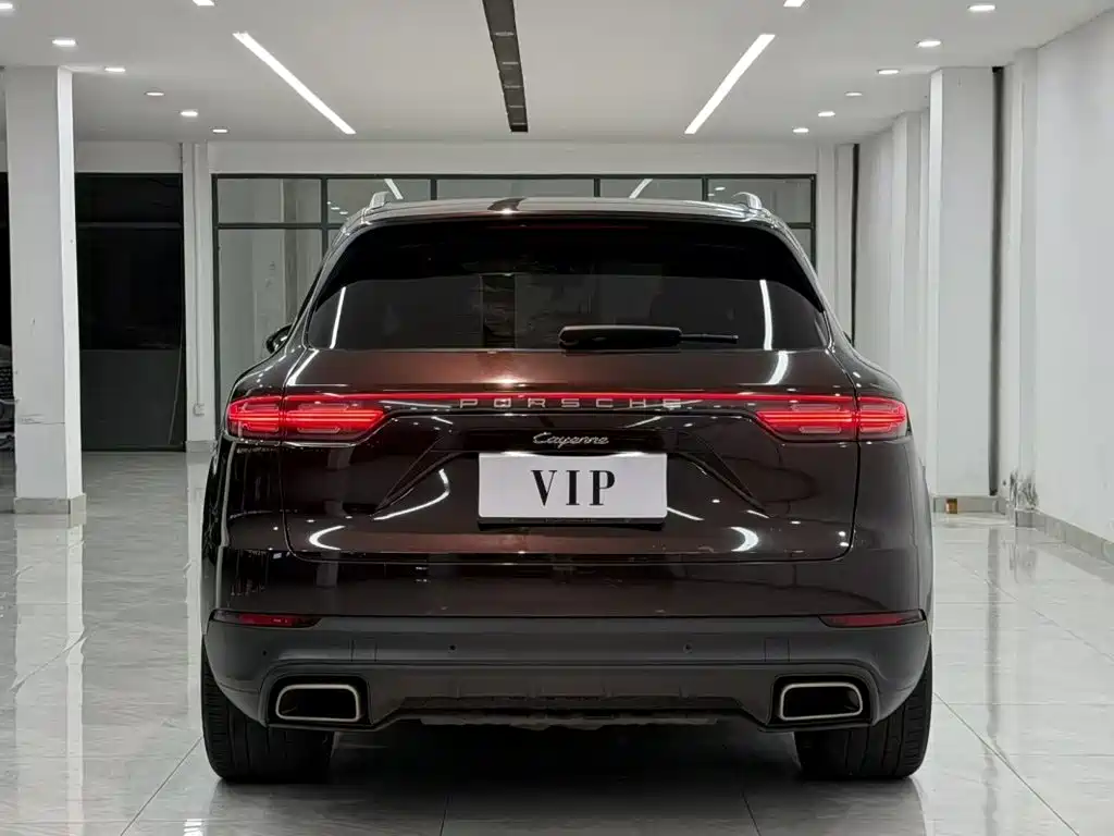 Porsche Cayenne — миниатюра 8
