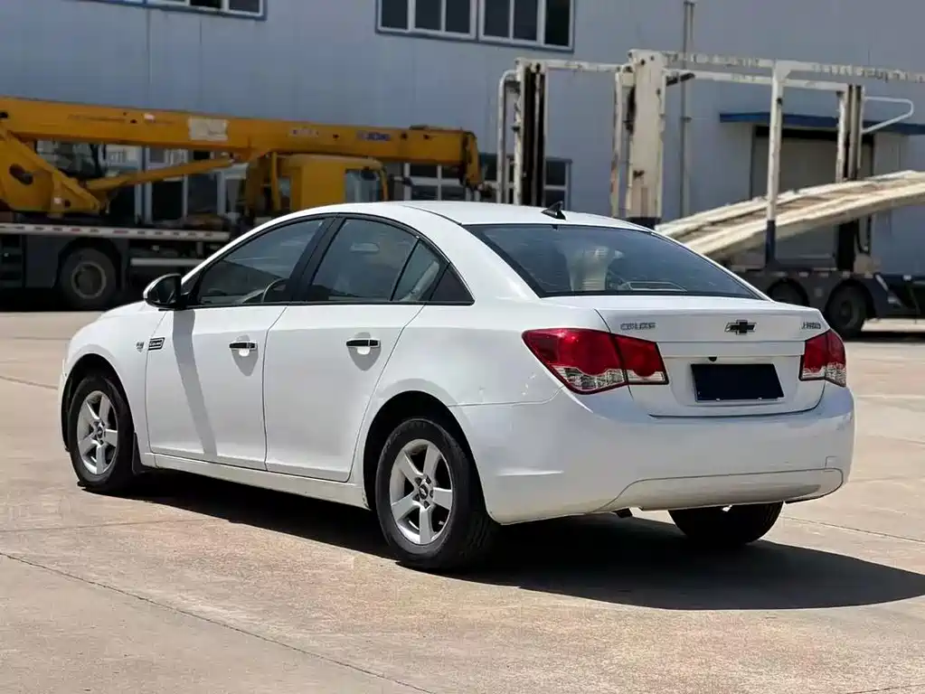 Chevrolet Cruze 2012 1.6L SE AT