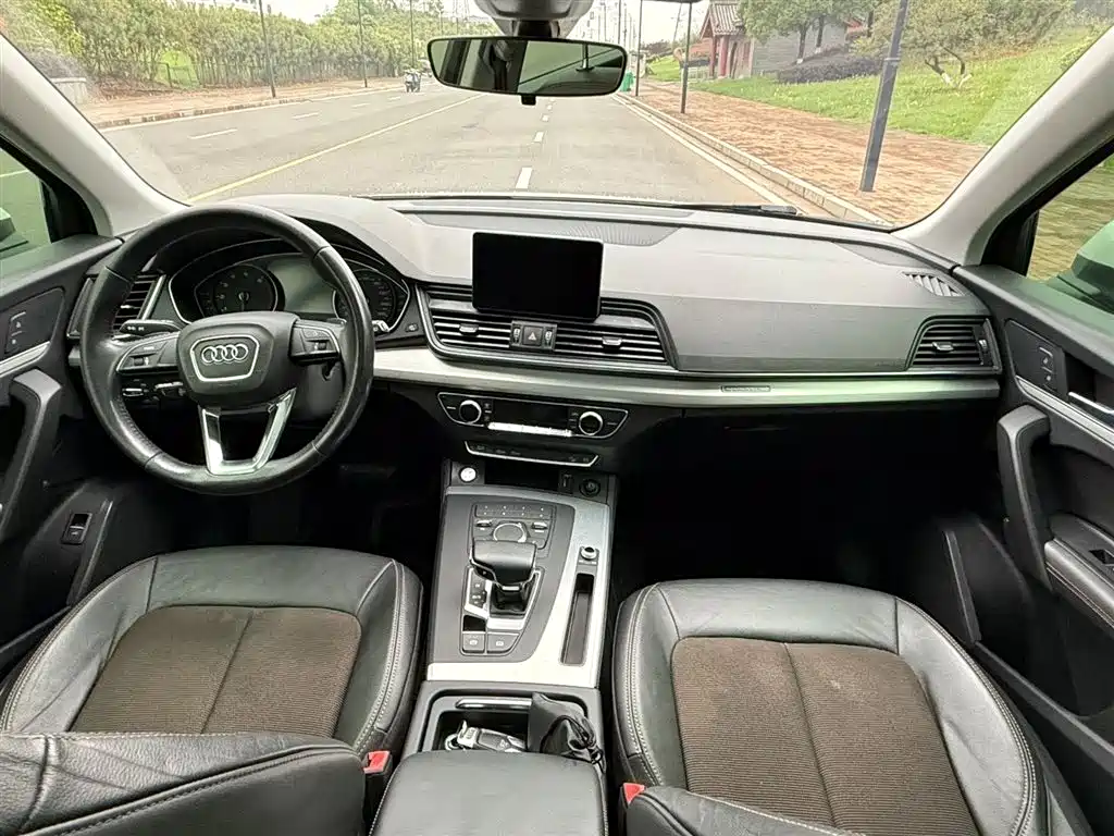 Audi Q5L 2020 40 TFSI
