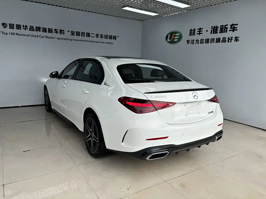 Mercedes-Benz C-Class — миниатюра 6