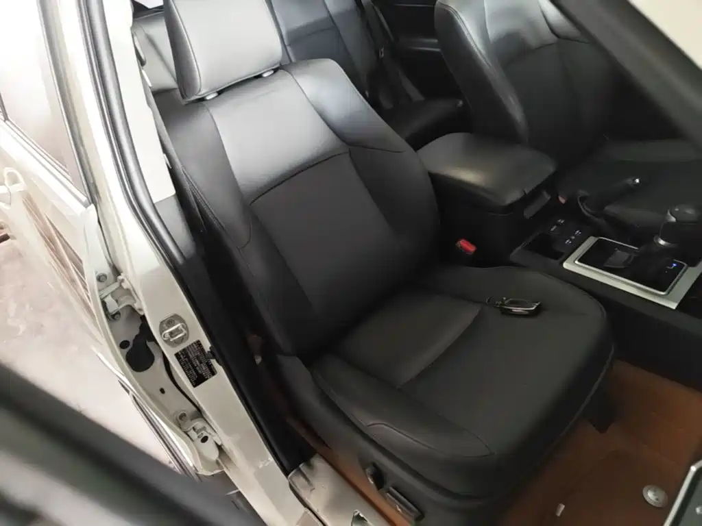 Toyota Prado — миниатюра 25