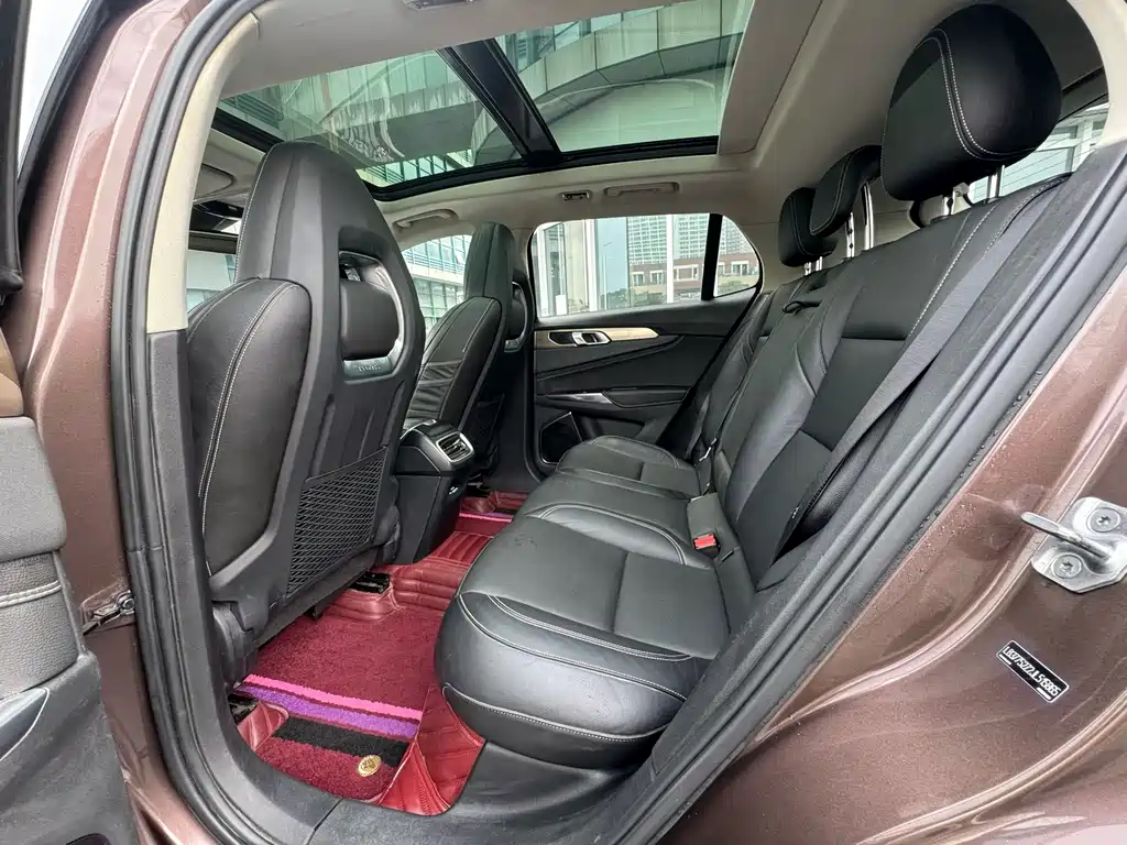 Lynk & Co 01 2018 2.0T +