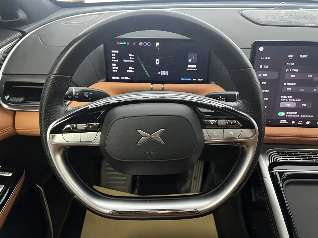 XPeng G9 — миниатюра 8