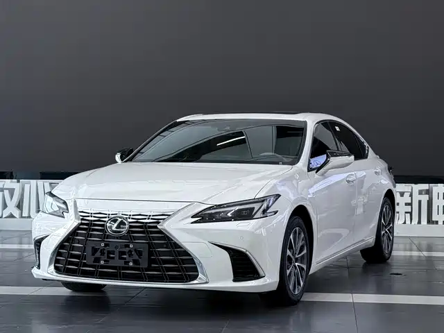 LEXUS  ES 2024