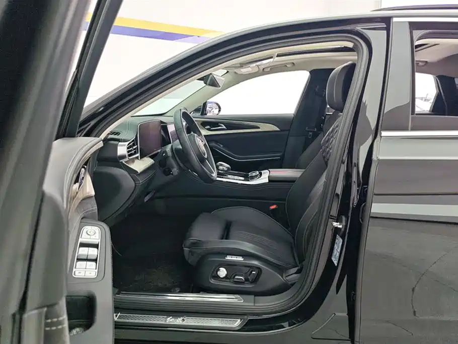 Hongqi H9 2020 2.0T