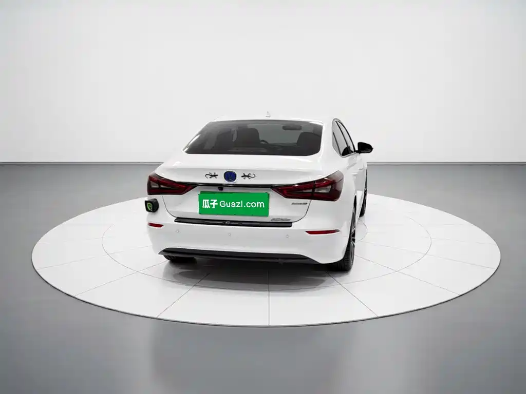 Changan Eado — миниатюра 3