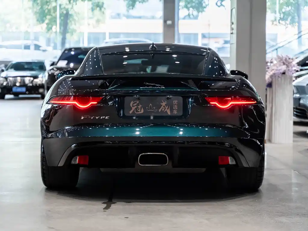 Jaguar F-Type 2019 2.0T