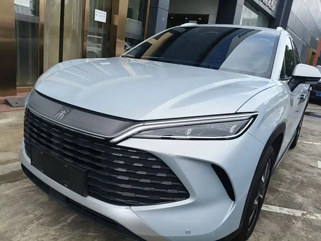 BYD L DM-i — миниатюра 2
