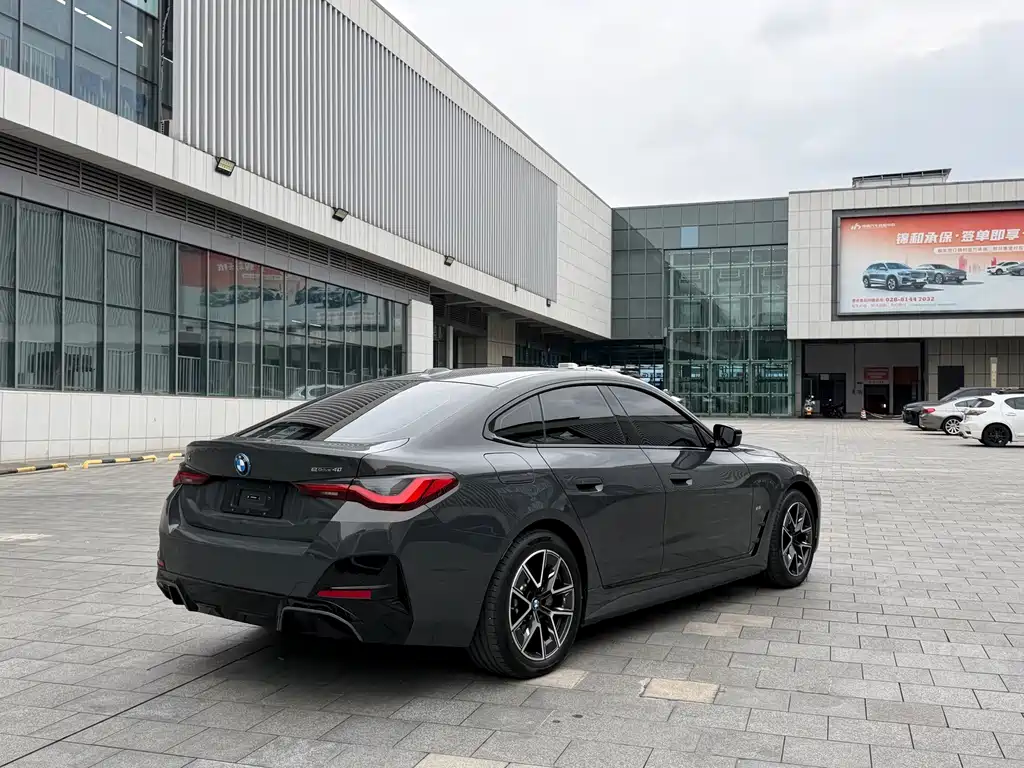 BMW i4 — миниатюра 11