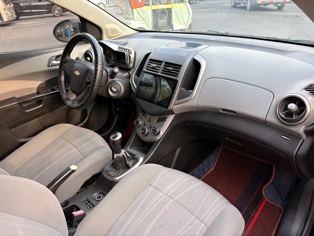 Chevrolet Aveo — миниатюра 9