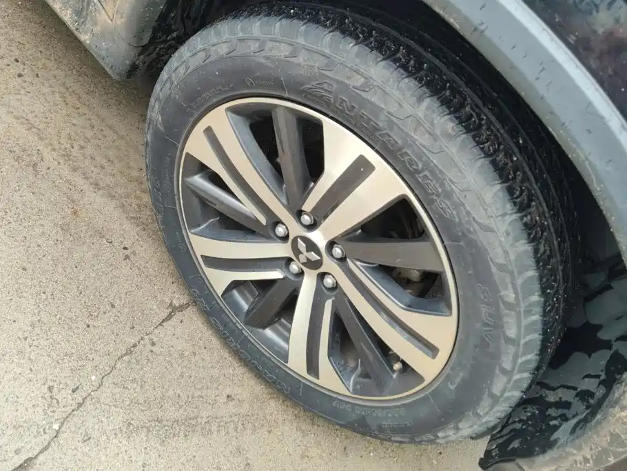 Mitsubishi ASX — миниатюра 6