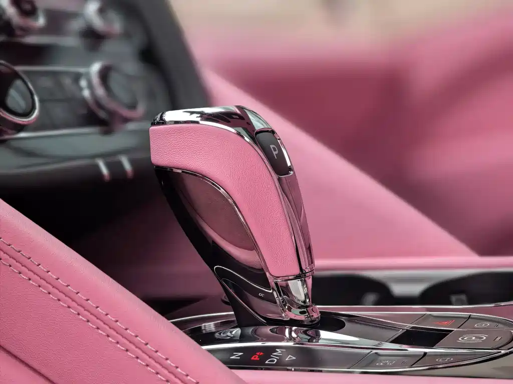 Bentley Bentayga — миниатюра 7