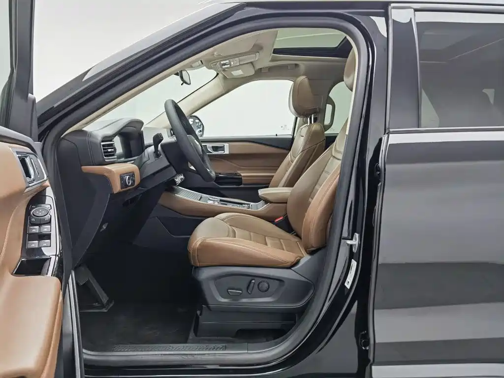 Ford Explorer — миниатюра 10