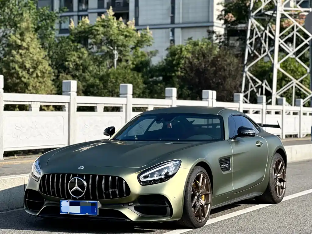 MERCEDES-BENZ AMG GT