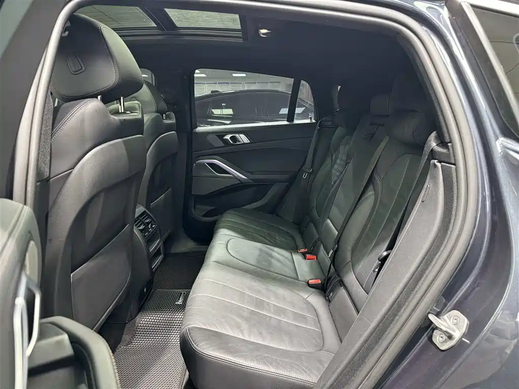 BMW X6 2021 xDrive30i M Sport