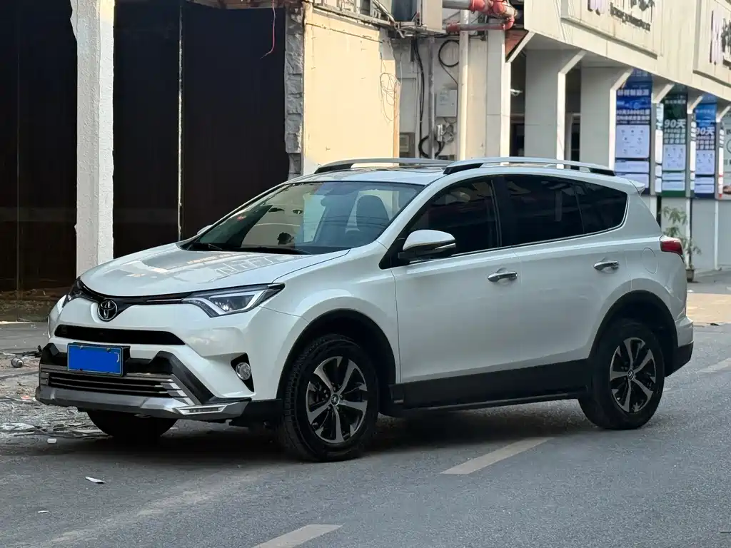 TOYOTA RAV4 RONGFANG