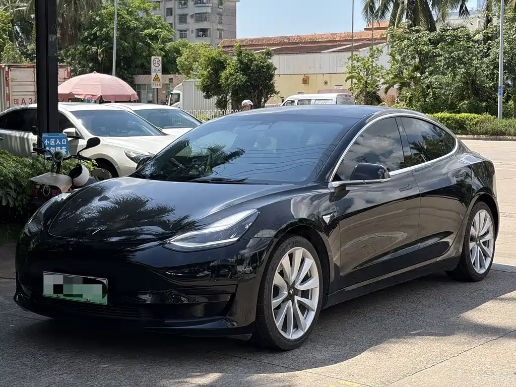 Tesla Model 3 2020