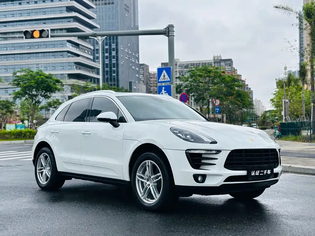 Porsche Macan — миниатюра 3