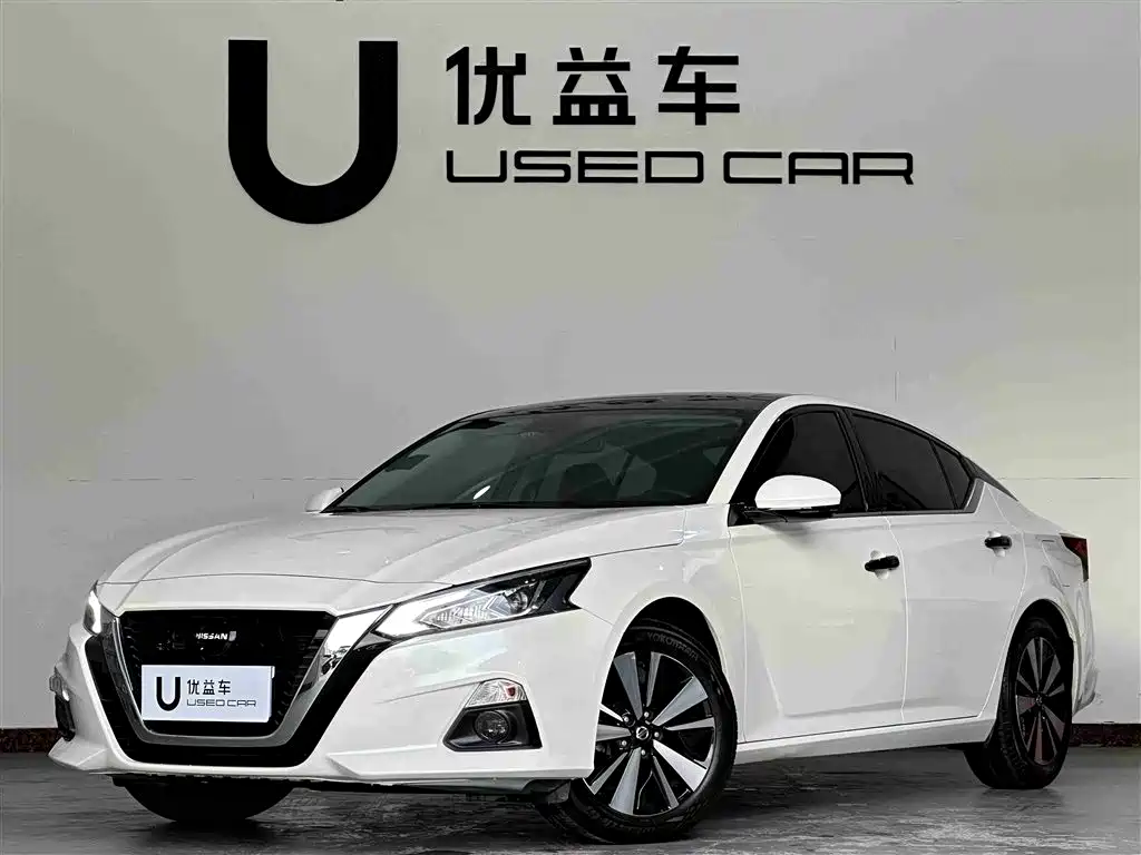 Nissan Teana 2022