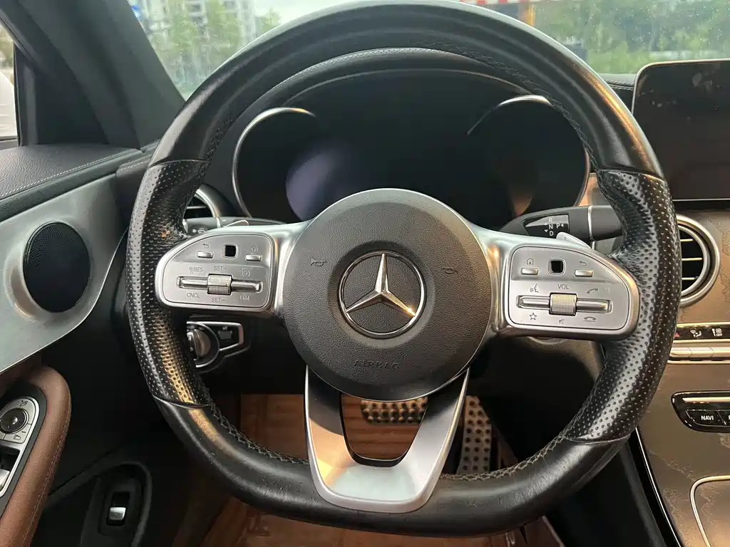 Mercedes-Benz C-Class (Import) — миниатюра 12