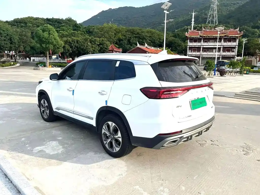 Chery Tiggo 8 PRO NEV — миниатюра 7