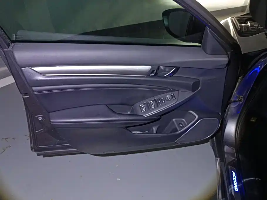 Honda Accord — миниатюра 7