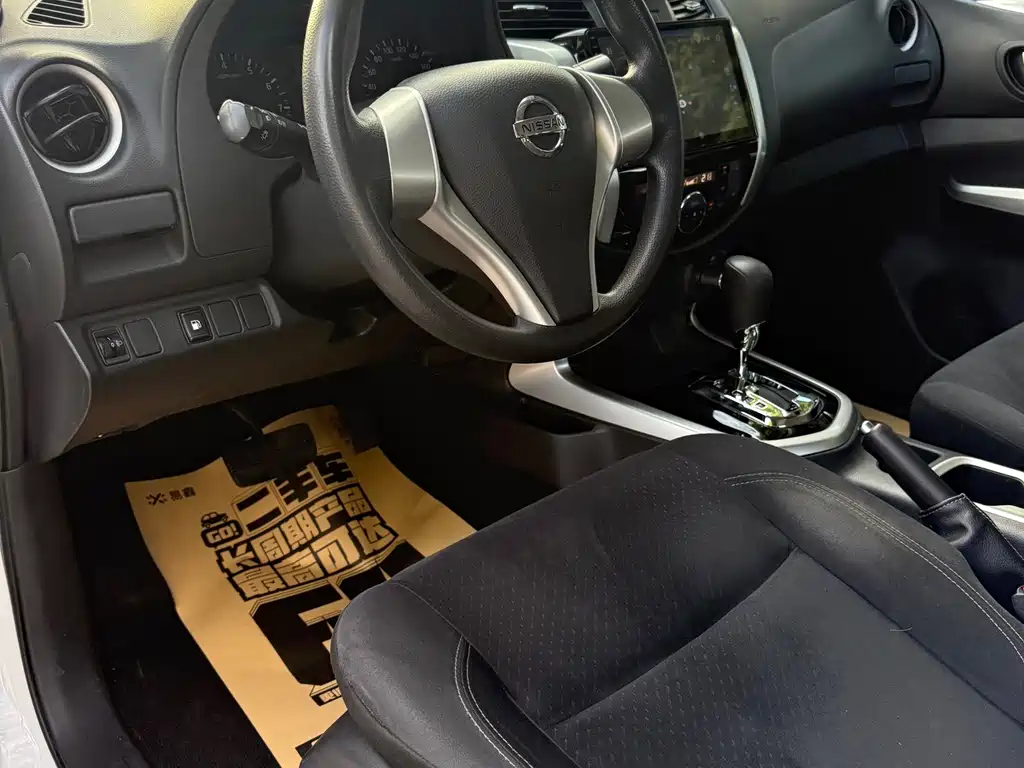 Nissan Navara — миниатюра 6