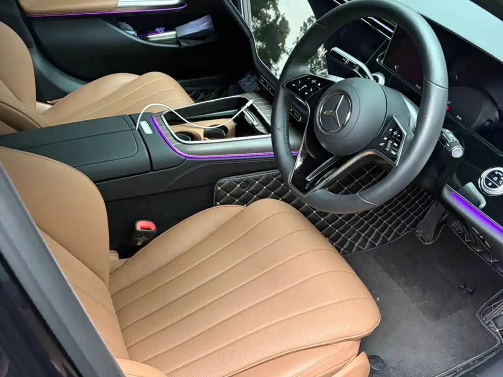 Mercedes-Benz E-Class — миниатюра 5