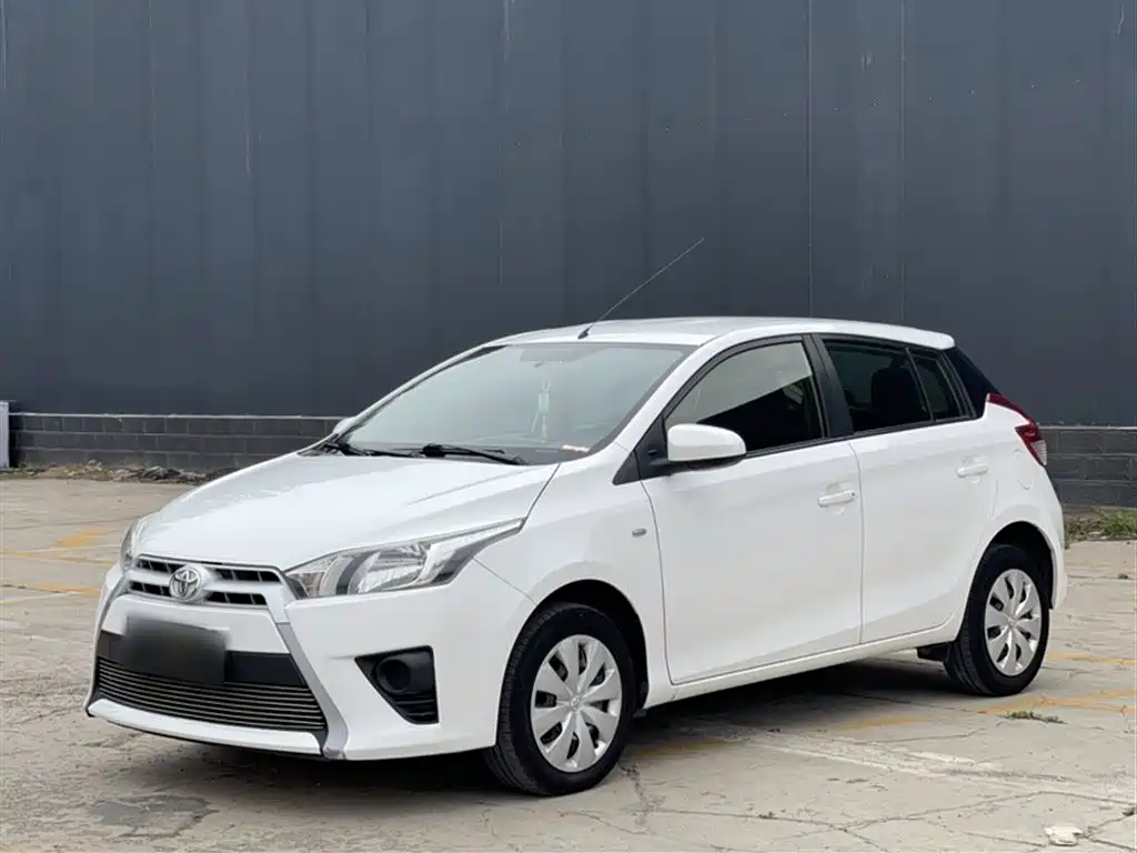 Купить Toyota Yaris L