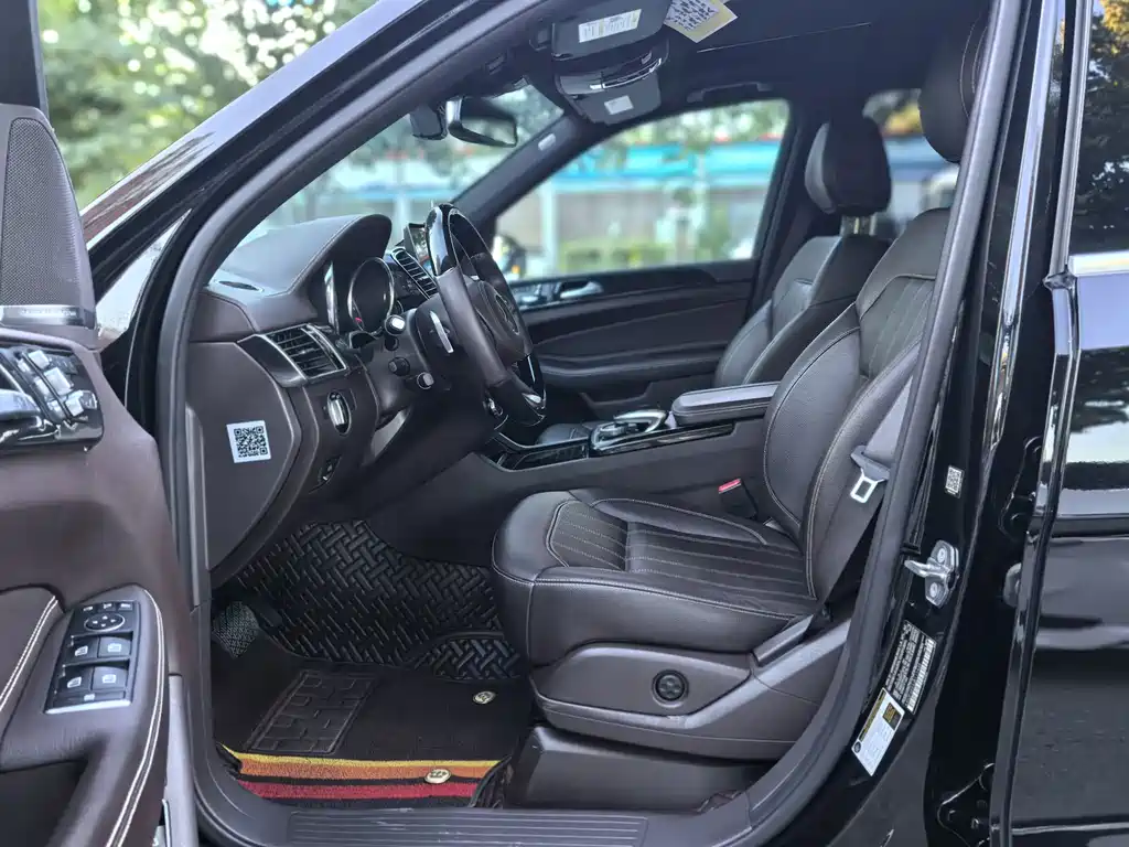 Mercedes-Benz GLS — миниатюра 8