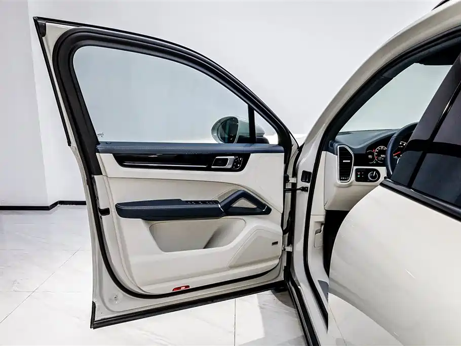 Porsche Cayenne 2019 Cayenne 3.0T